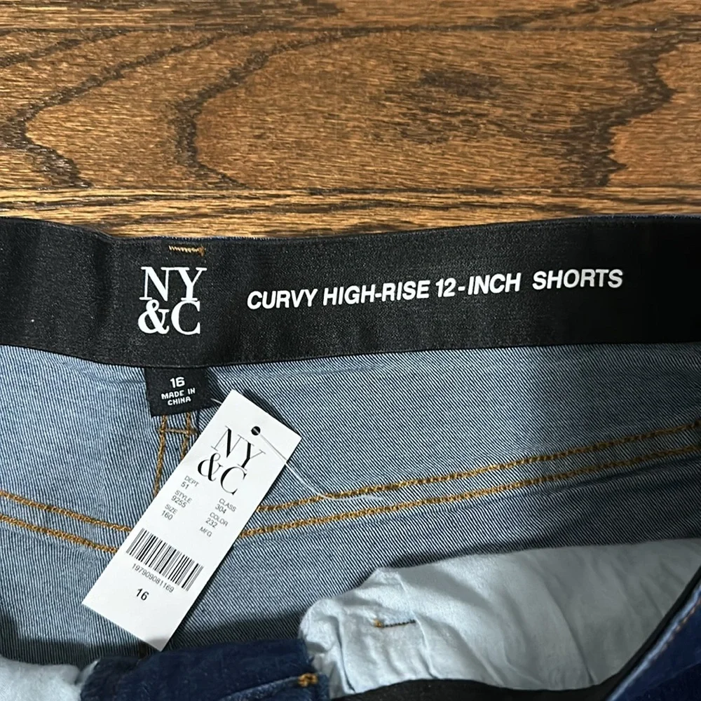 New York and Company Curvy Stretch High Rise 12-Inch Cut Off Blue Jean Shorts 16 - Picture 3 of 9